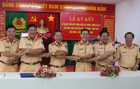 Công an các tỉnh thành Tây Nam bộ phối hợp phòng chống đua xe 