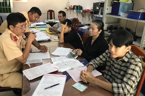 Hai thiếu niên chạy xe ẩu, cha mẹ bị xử phạt