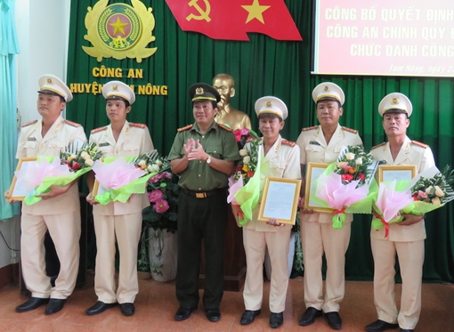 Công an Đồng Tháp điều động 16 cán bộ chính quy về xã