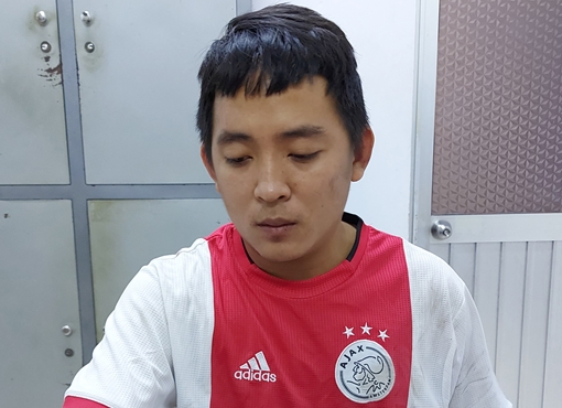 Quay clip cô gái thuê trọ tắm để cưỡng dâm sau đó tống tiền