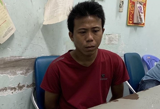 Tên trộm dùng xà beng đục tường khoắng 14 lượng vàng 