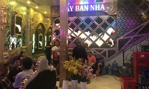 Phát hiện 15 người dương tính ma túy tại karaoke Tây Ban Nha