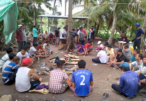 Triệt phá sòng bạc, tạm giữ trên 300 triệu đồng