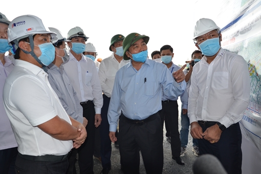 Thủ tướng Chính phủ kiểm tra tiến độ cao tốc Trung Lương - Mỹ Thuận