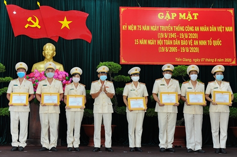 Công an Tiền Giang gặp mặt Kỷ niệm 75 năm ngày truyền thống CAND