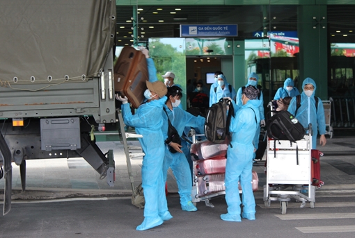 Đón 271 công dân Việt Nam trở về từ Síp và Ả Rập Xê Út