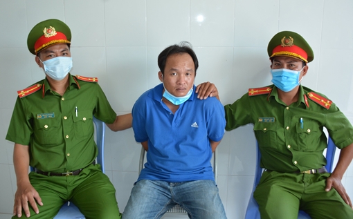 9x đang trên đường vận chuyển "thuê" 45kg ma túy thì bị "tóm"