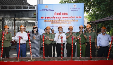 Công an TP Cần Thơ khởi công xây dựng cầu nông thôn mới ở Cờ Đỏ