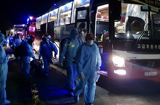 Cách ly 5 chuyên gia người Ấn Độ dương tính với SARS-CoV-2