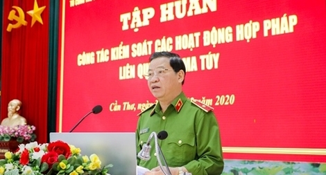 Tập huấn kiểm soát các hoạt động hợp pháp liên quan đến ma túy