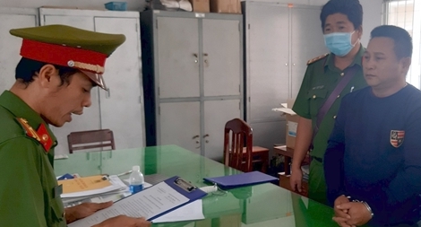 Dùng súng bắn người vì mâu thuẫn trong lúc đá gà