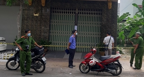 Nổ súng trước quán karaoke, 3 người thương vong