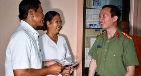 Giám đốc Công an Trà Vinh kiểm tra công tác cấp CCCD cơ sở