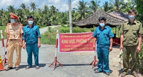 Hàng loạt cán bộ ở Trà Vinh bị đình chỉ công tác vì lơ là chống dịch