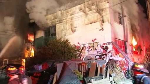 Cháy nhà kho ở Mỹ, 9 người chết, 25 người mất tích