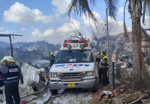 Kho pháo hoa bùng cháy kinh hoàng, nhiều người thương vong