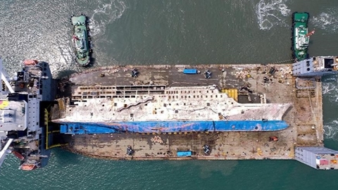 Phà Sewol "cập bến" sau 3 năm xảy ra thảm họa làm hơn 300 người chết