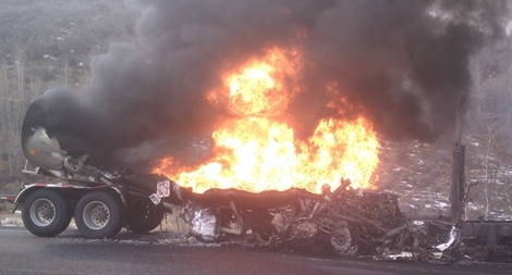 123 người thiệt mạng trong vụ xe chở dầu bốc cháy giữa thành phố