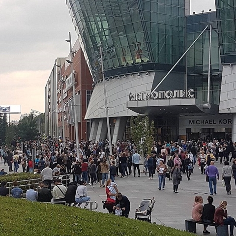 Moscow bị doạ đánh bom, Nga sơ tán khẩn cấp hơn 10.000 người