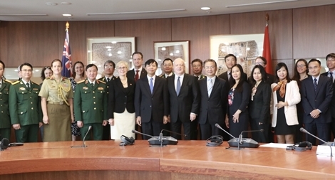 Việt Nam-Australia nhất trí duy trì vai trò trung tâm của ASEAN trong khu vực