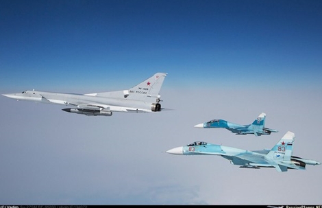 Oanh tạc cơ Nga dồn dập dội lửa diệt IS ở Deir ez-Zor