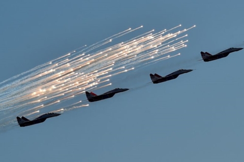 Tổng thống Putin điều tiêm kích, tên lửa S-400 bảo vệ World Cup 2018