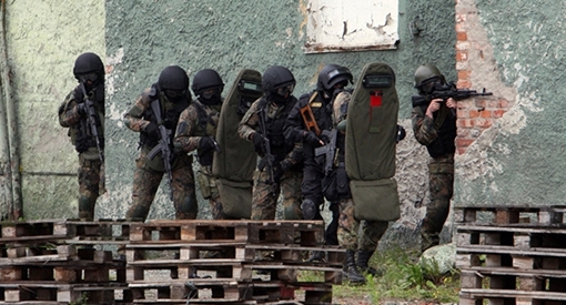 Đặc nhiệm Nga đột kích sào huyệt, diệt khủng bố IS âm mưu tấn công bầu cử