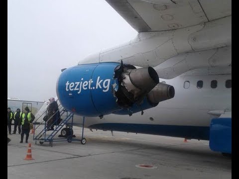 Động cơ rách toạc, 100 hành khách trên khoang náo loạn