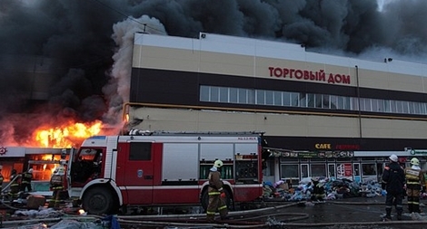 Cháy trung tâm thương mại ở Nga, 37 người chết, nhiều trẻ em mất tích