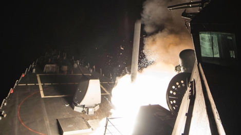 Căn cứ không quân Syria bị tấn công tên lửa sau cáo buộc vũ khí hóa học