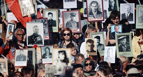 "Trung đoàn Bất tử" diễu hành khắp thế giới để tưởng nhớ những người anh hùng