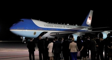 Sau nhà lãnh đạo Triều Tiên, Tổng thống Trump đã tới Singapore