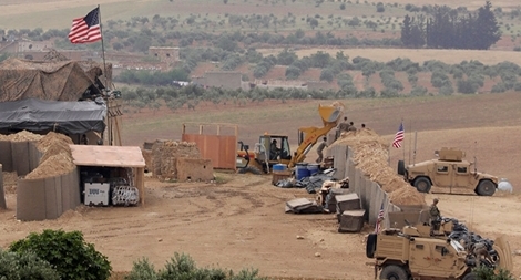 Quân đội Syria bao vây căn cứ lớn nhất của Mỹ