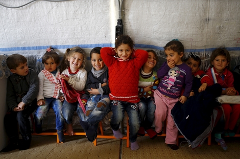 Hơn 1 triệu người tị nạn Syria đổ dồn về khu vực căn cứ không quân Nga