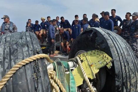 Hé lộ tốc độ kinh hoàng của máy bay Indonesia khi lao xuống mặt biển