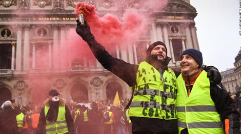 (NÓNG TRONG TUẦN) Brexit quanh quẩn ngõ cụt, Pháp đau đầu vì đủ kiểu biểu tình