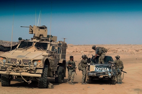 Phiến quân Syria lo sốt vó sau khi xe quân sự Mỹ ùn ùn rời đi