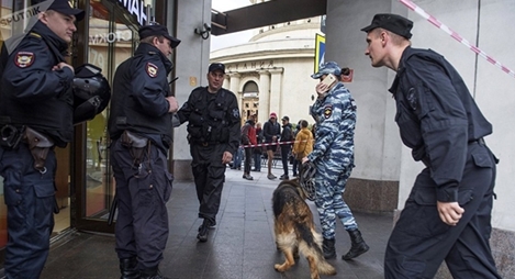 Nga sơ tán khẩn 33 trường học, 8 trung tâm thương mại bị đe doạ đánh bom