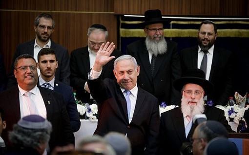 Israel lớn tiếng dọa hủy diệt Iran sau khi không kích Syria