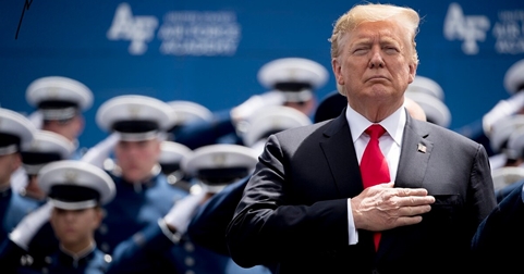 Ông Trump muốn duyệt binh giống Nga để mừng Quốc khánh Mỹ