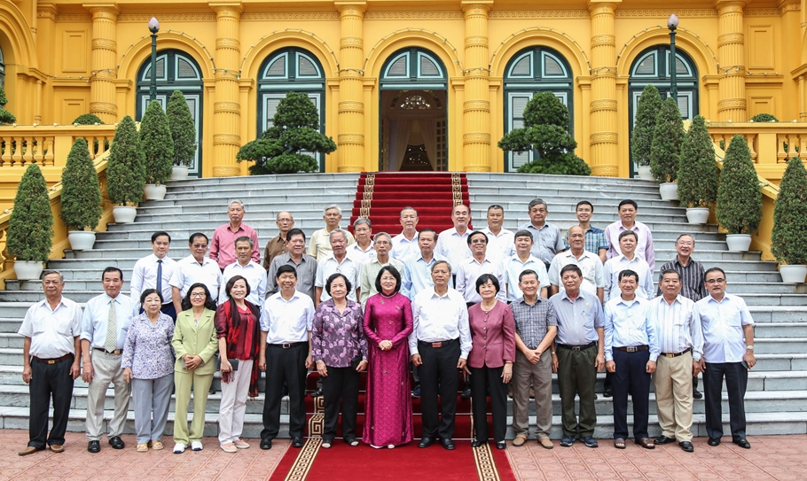 Phó Chủ tịch nước Đặng Thị Ngọc Thịnh gặp mặt Công an hưu trí TP Hồ Chí Minh