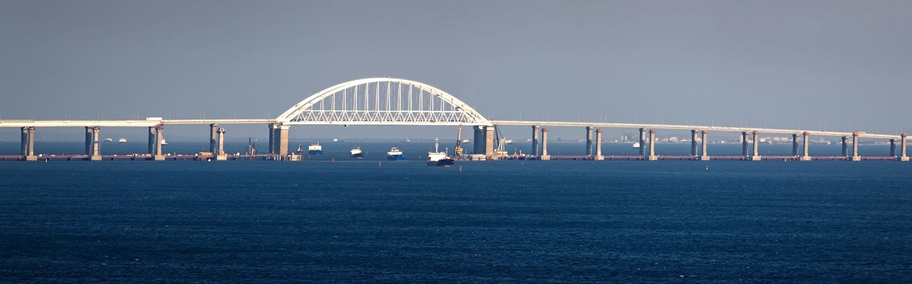 Cận cảnh cây cầu vĩ đại nối Crimea và lục địa Nga