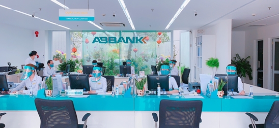 Miễn phí chuyển tiền ủng hộ phòng chống COVID-19 và hạn hán, xâm nhập mặn