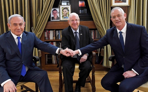 Ông Netanyahu nắm quyền tiếp, Israel thoát bế tắc chính trị giữa “bão” COVID-19