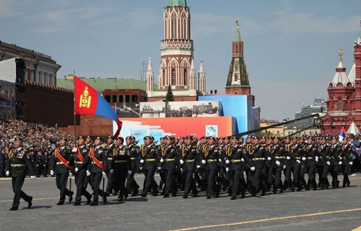 Quân đội Nga duyệt binh mừng Ngày Chiến thắng trên Quảng trường Đỏ