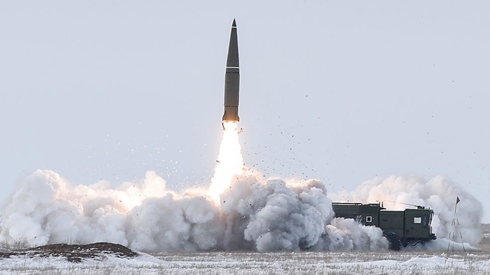 Nga khoe uy lực siêu tên lửa chiến thuật ngay sau vụ phóng ICBM của Mỹ