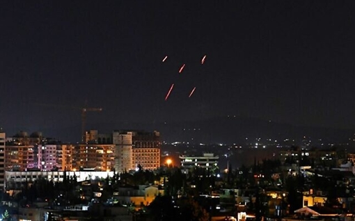 Phòng không Syria đánh chặn "bão" tên lửa từ Israel trong đêm