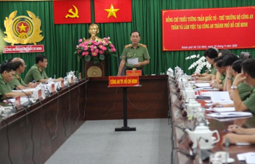 Deputy Minister Tran Quoc To works with HCMC police - Public Security News