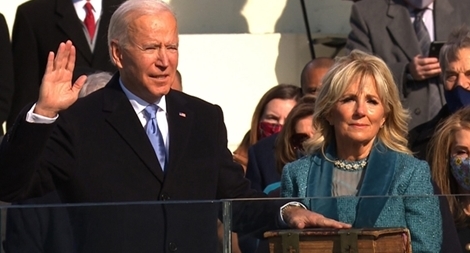 (NÓNG TUẦN QUA) Tân Tổng thống Joe Biden nhậm chức; gần 100 triệu ca COVID-19