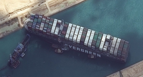 Mỹ tính đưa quân đội tới giải cứu kênh đào Suez